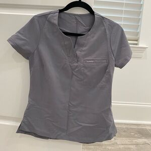 Jaanuu Scrub Top | Size XS | Gray